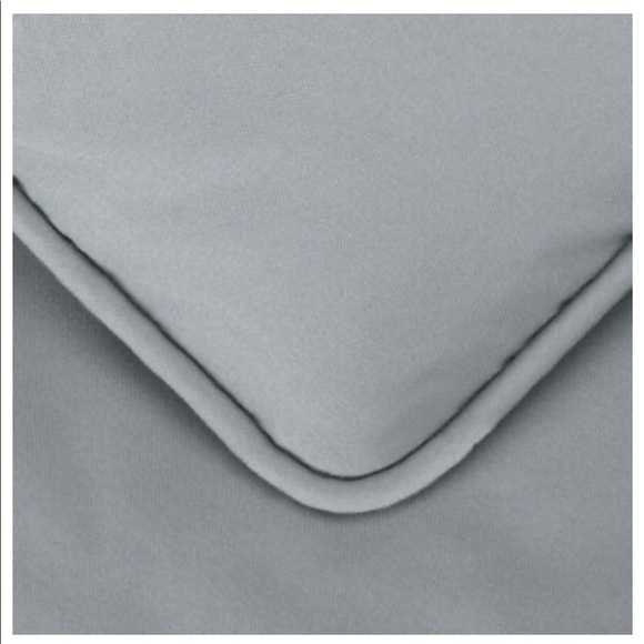 Amazon Basics Full/Queen Comforter Set - Picture 3 of 5